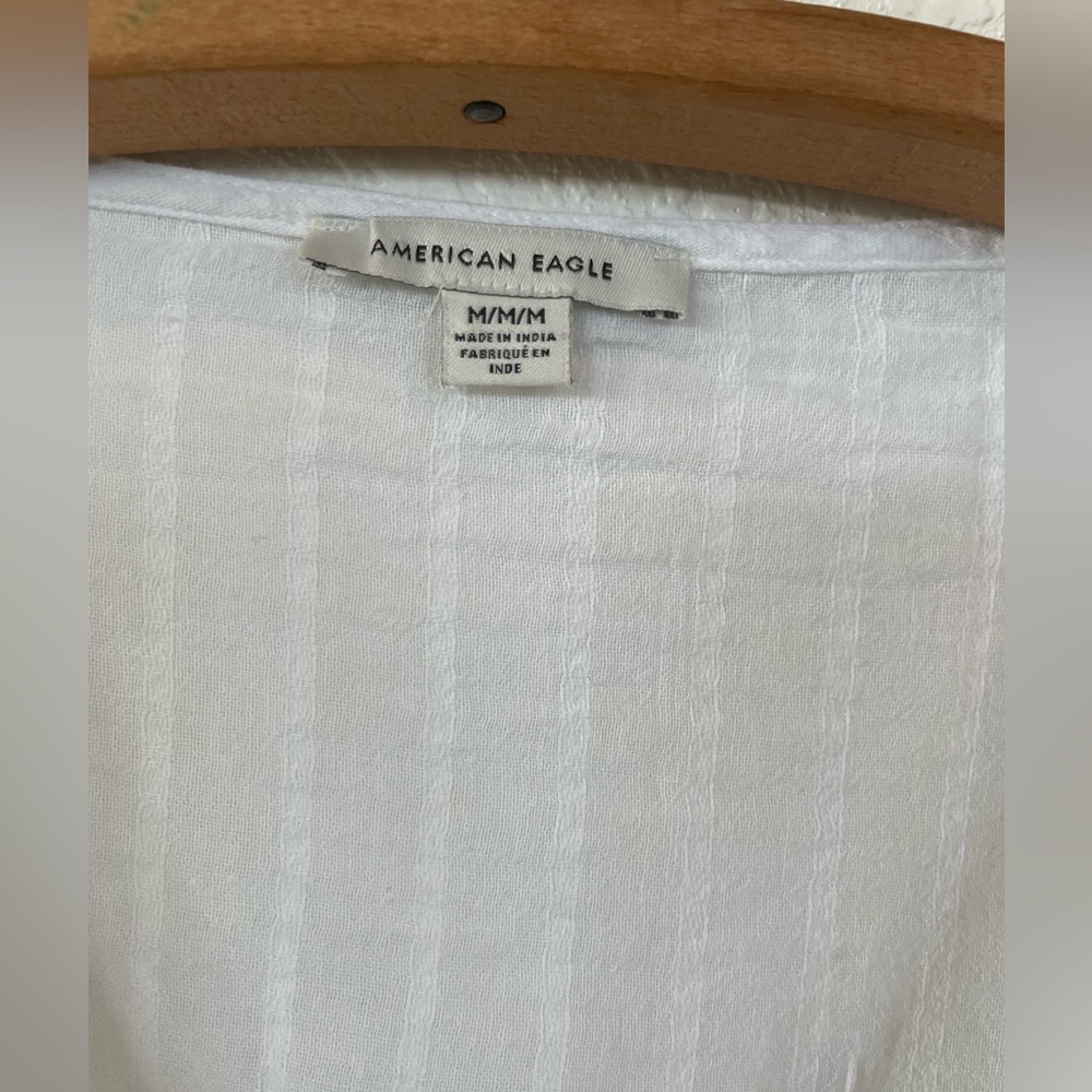 American Eagle surplice crop- size medium - Picture 4 of 4